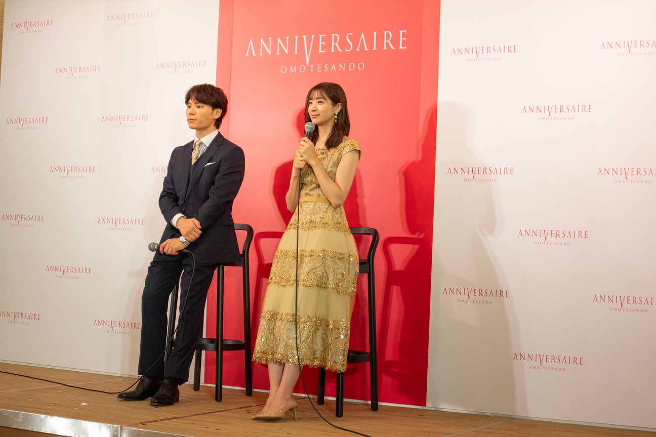 (左から)TATSU、足立梨花
