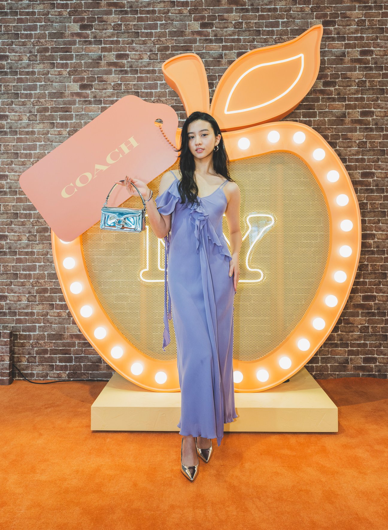 コーチが原宿にポップアップストア「Wear Your Shine」を出店