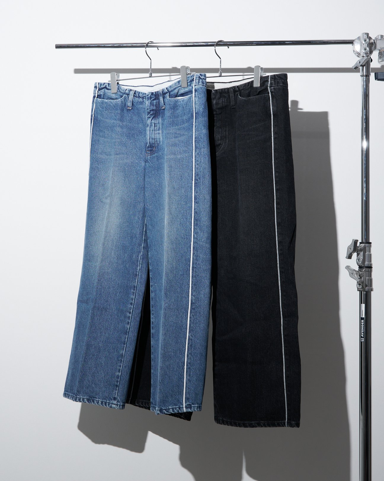 TANAKAのデニムパンツ