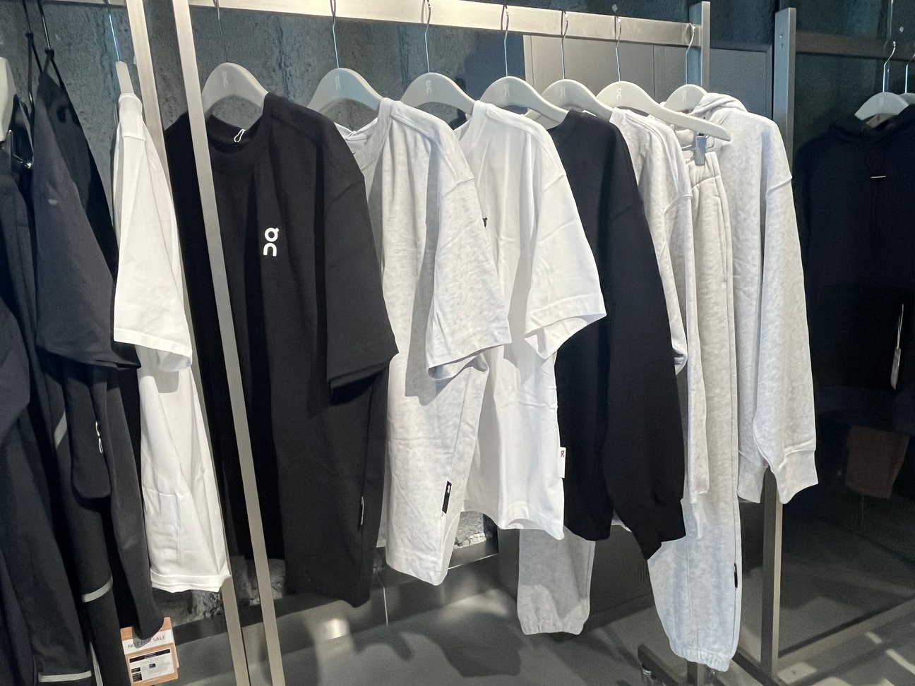 Tシャツとスウェット