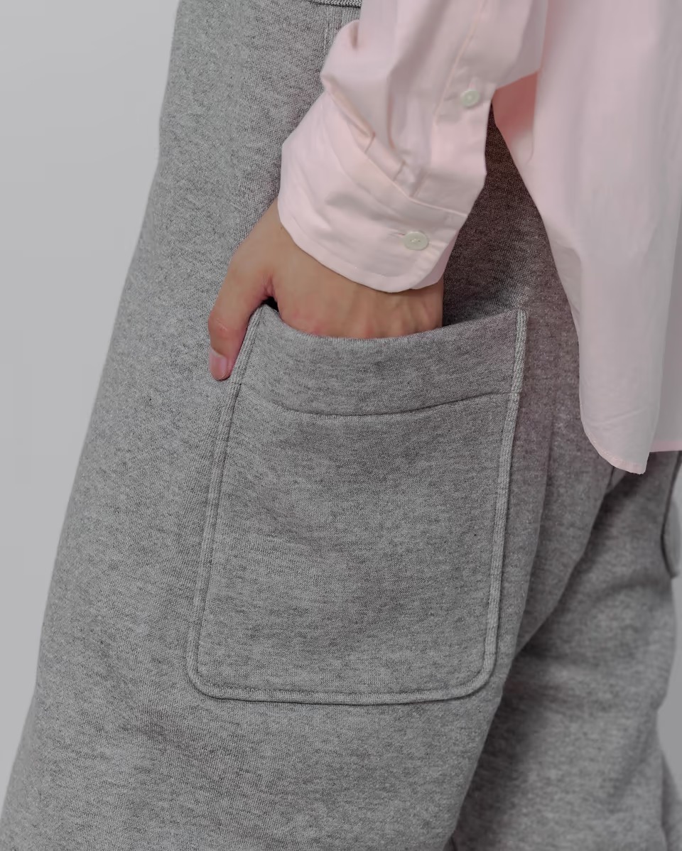 バックのポケットデザイン。