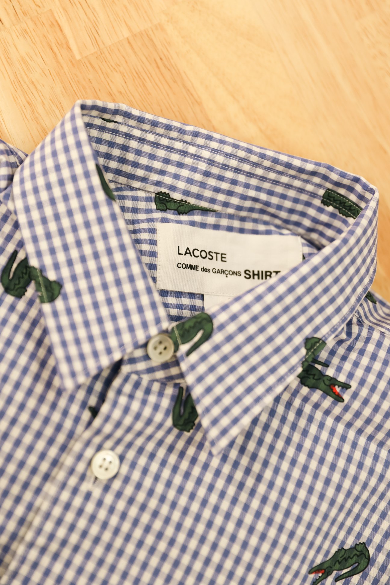 COMME des GARÇONS SHIRT × LACOSTE シャツ 平置き