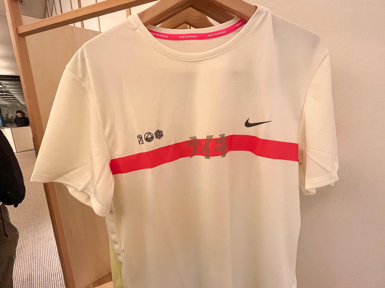 白いTシャツ