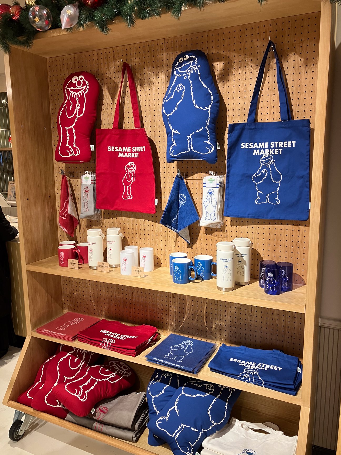店内に陳列された商品