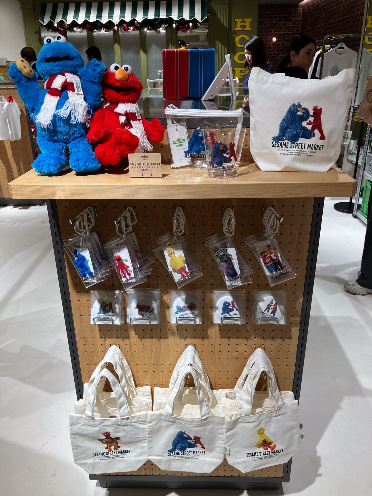店内に陳列された商品