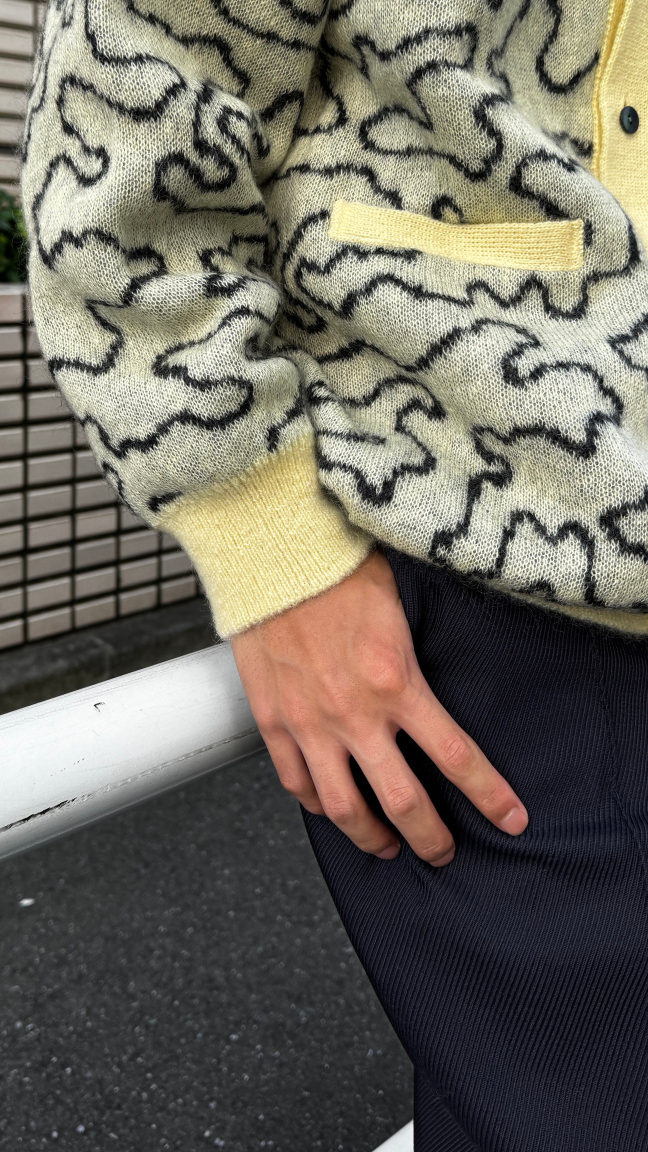 ミオズモーキーのカーディガン