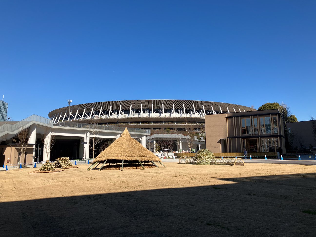 広場と国立競技場