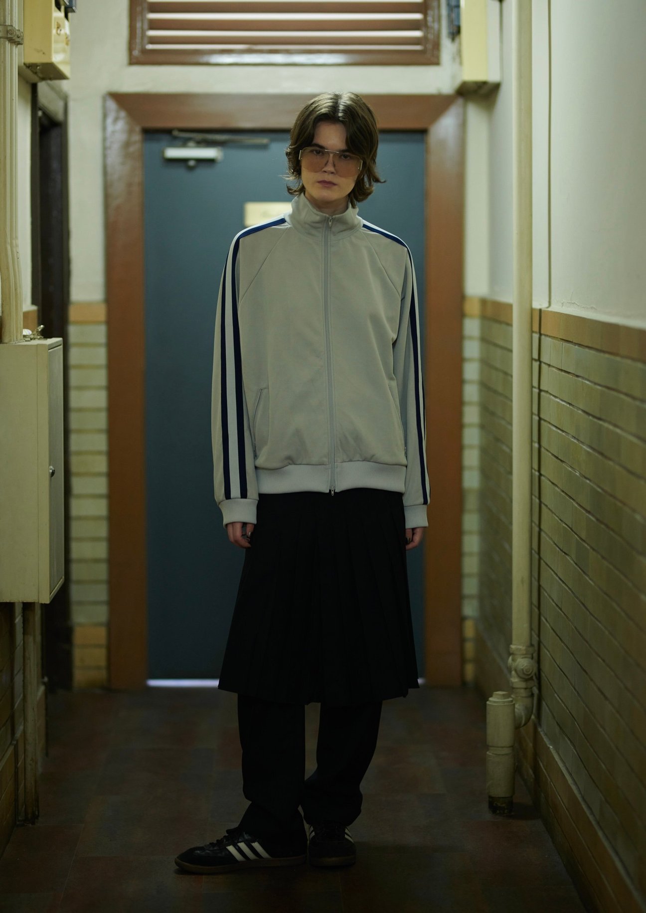 アンスクリアの洋服を着た女性モデル
