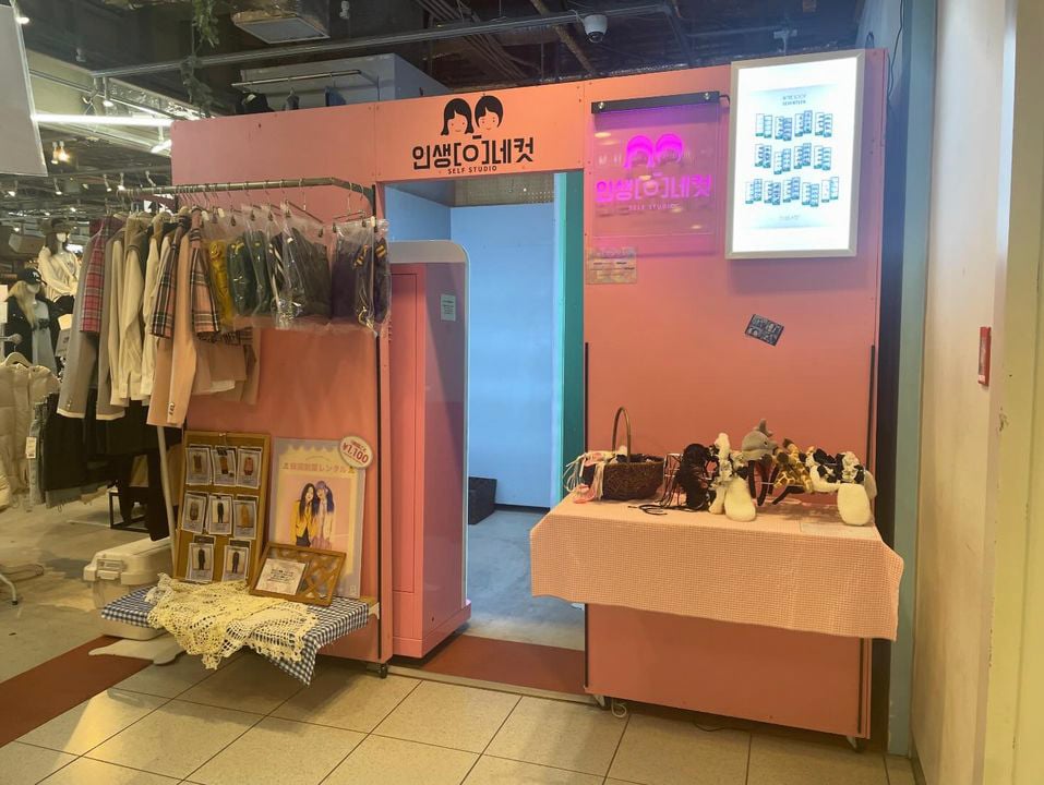 韓国版プリクラ機「人生4カット」