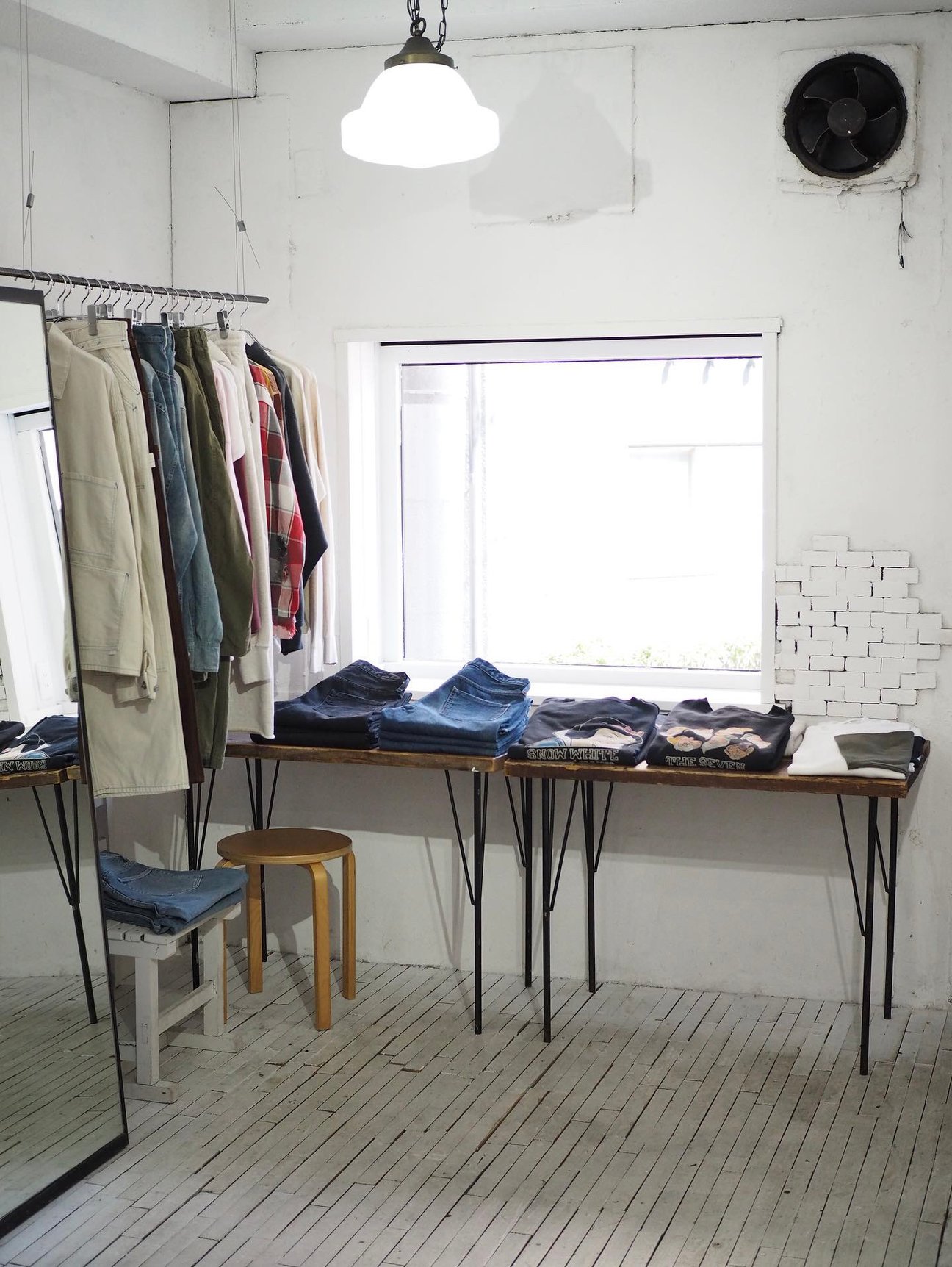 宮城県のセレクトショップ「Bricolage」の店内