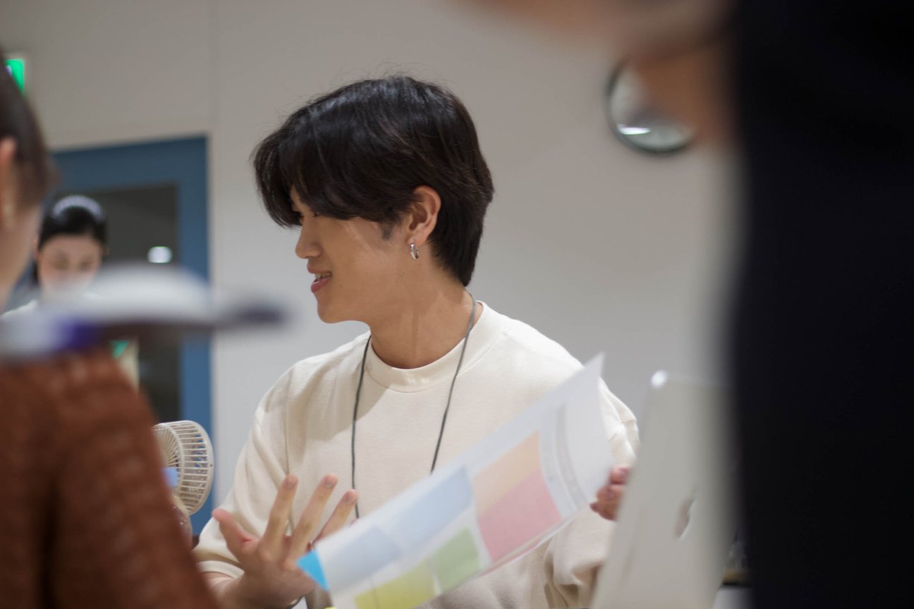 大学生がディスカッションをしている様子