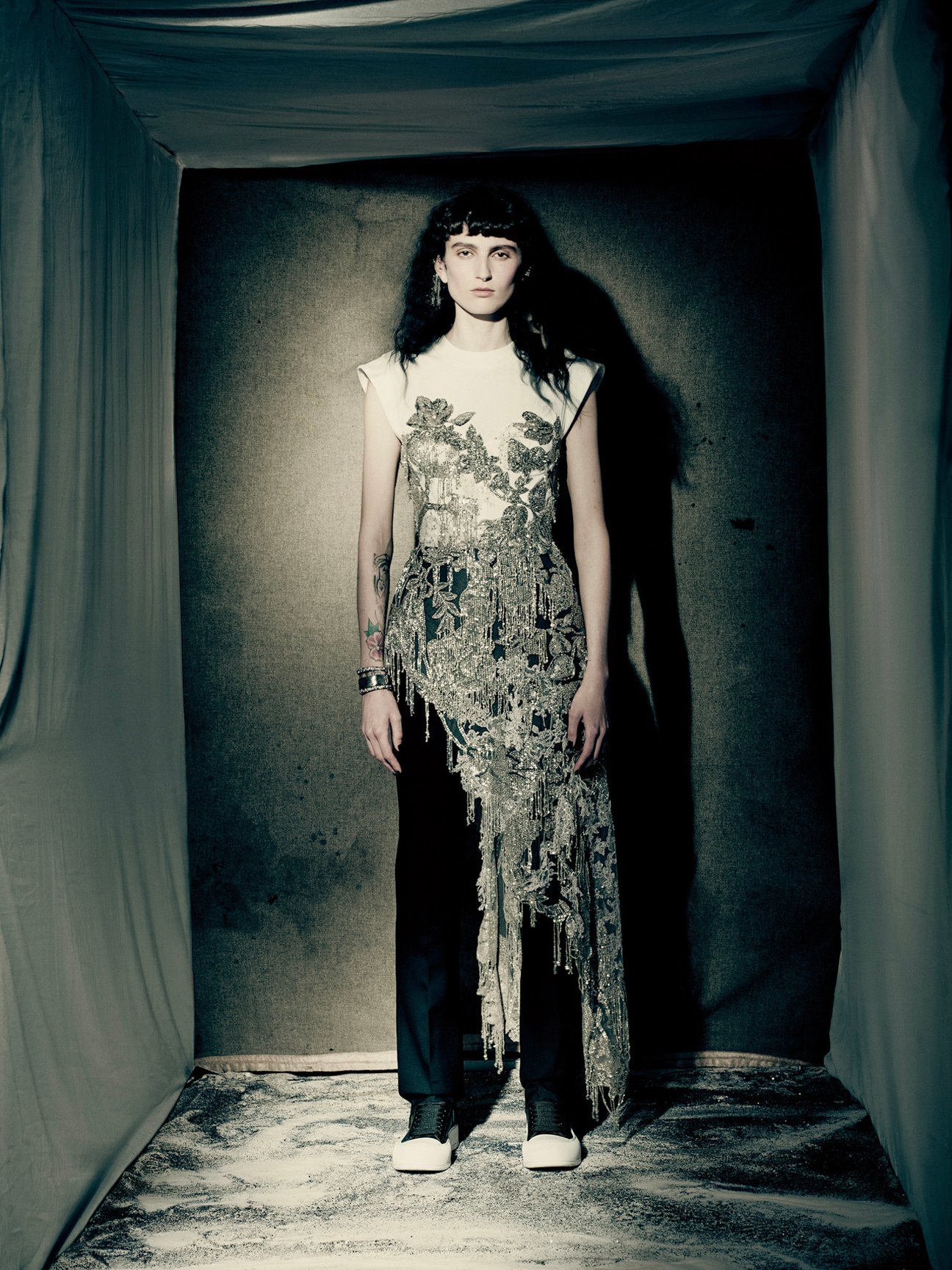 Alexander McQueen 2021年秋冬ウィメンズコレクション