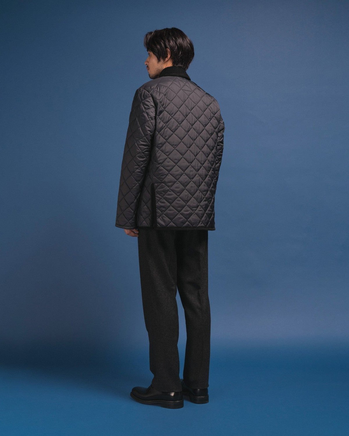 ラベンハムのジャケットを着た男性モデル
