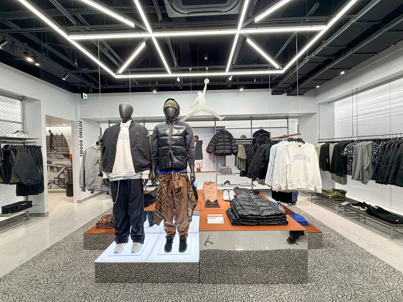 ナイキ 渋谷の店内