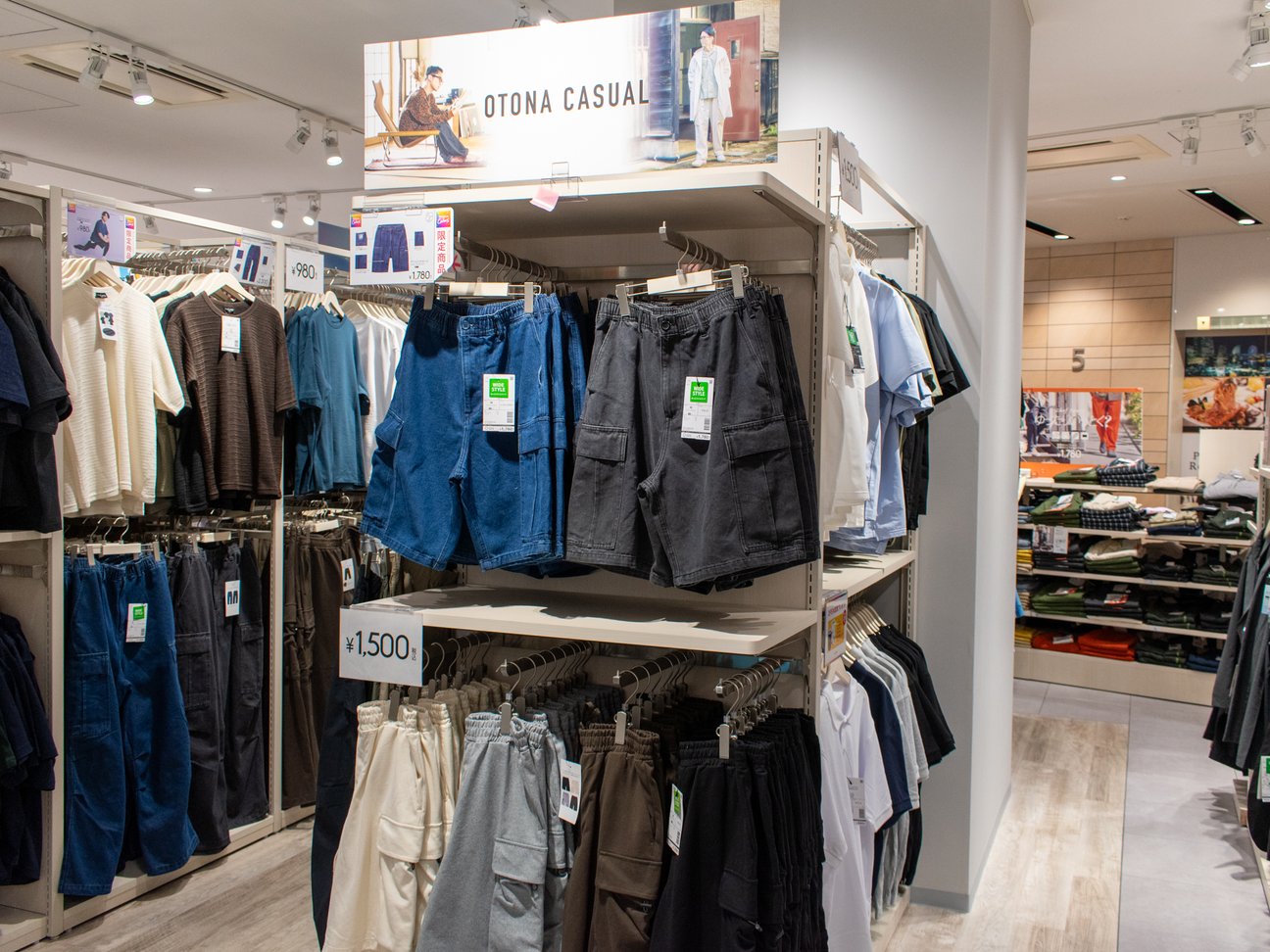 Workman Colorsコレットマーレ桜木町店