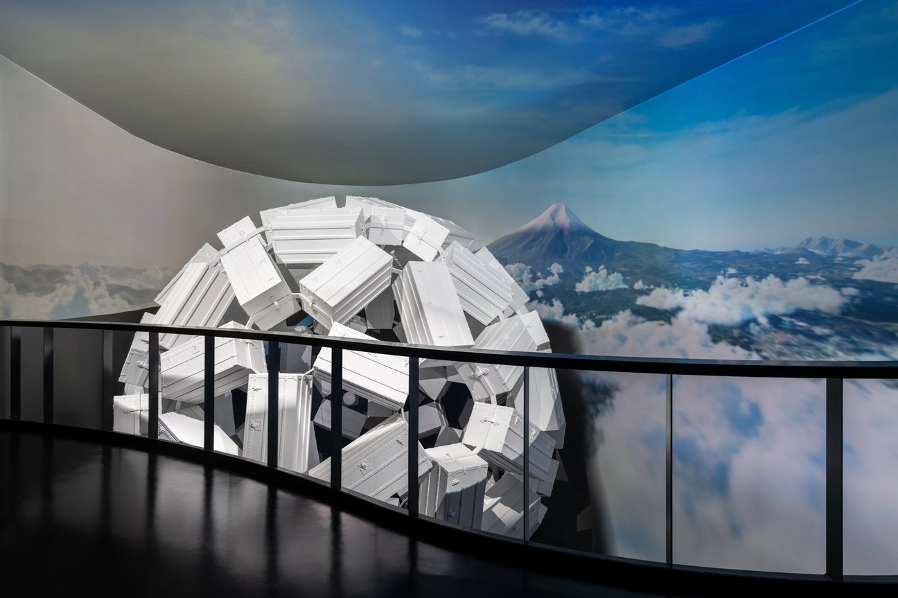 ルイ・ヴィトンのトランクの展示
