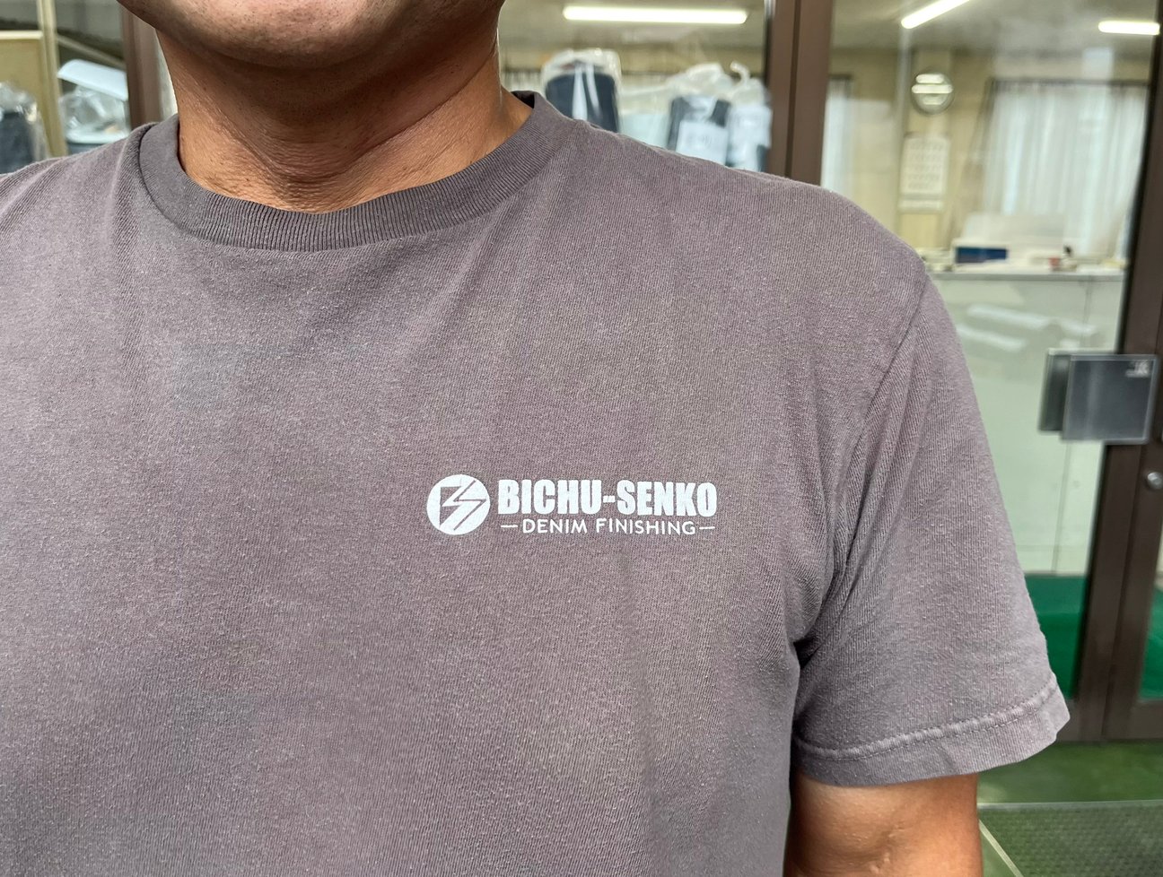 Tシャツのロゴ