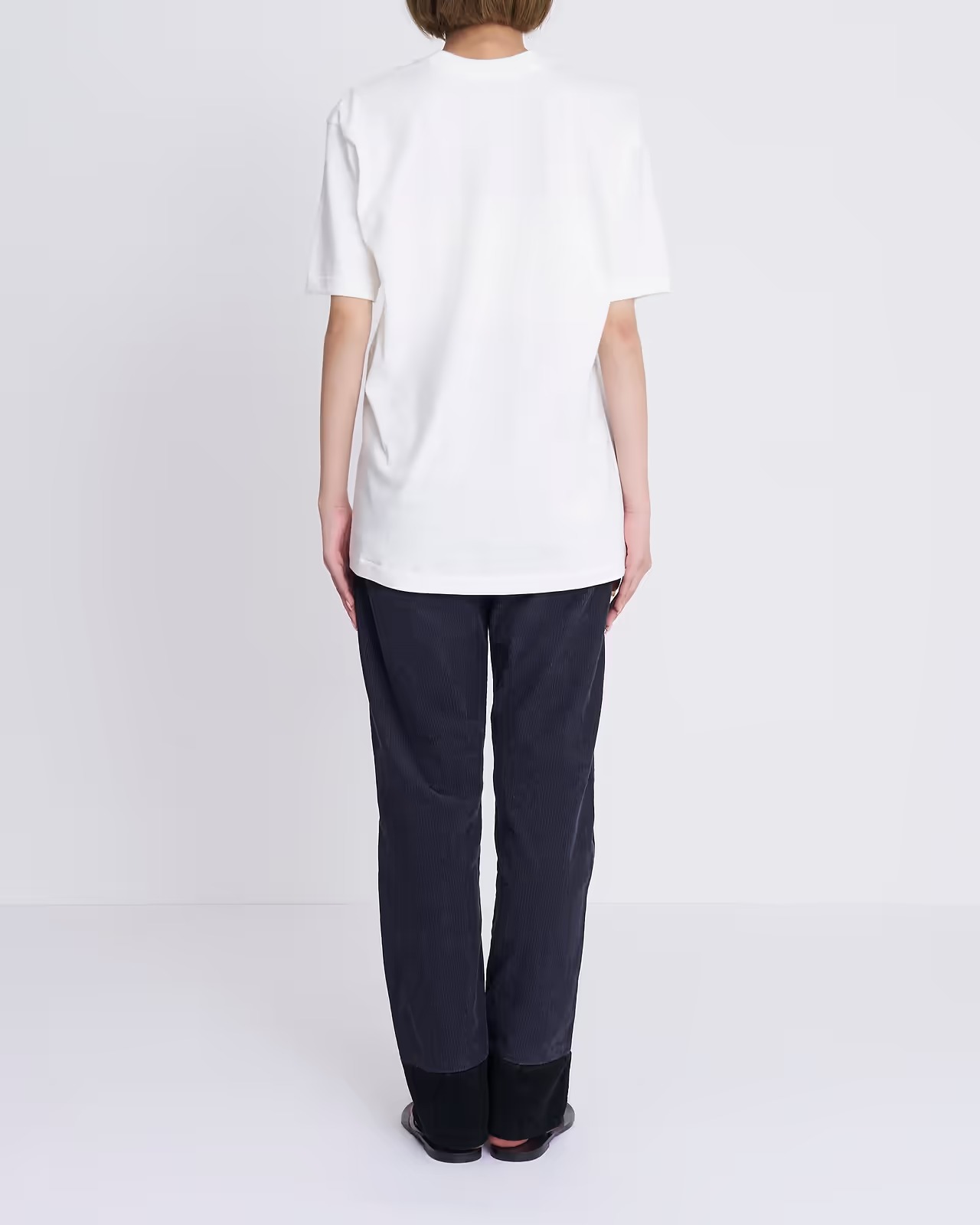 ヘインズの白Tシャツ