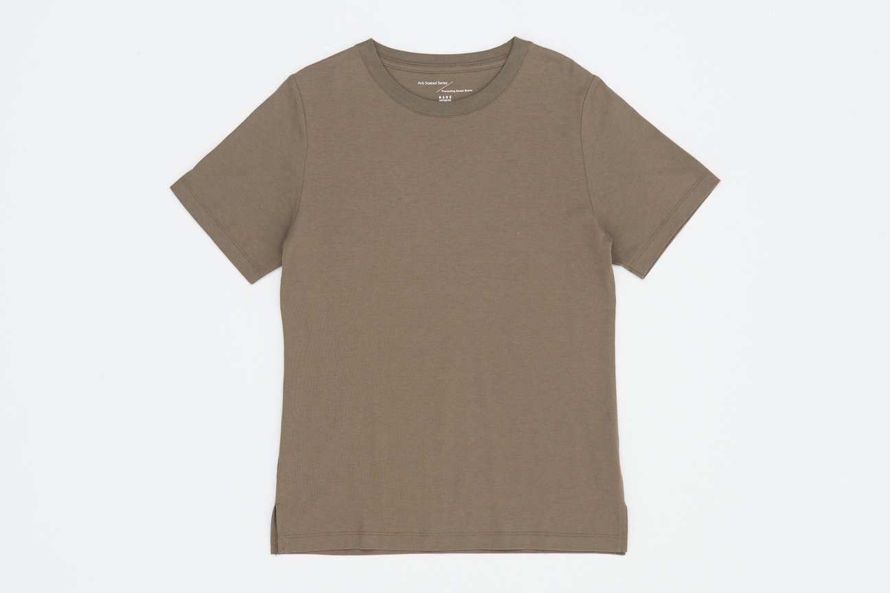 ナノユニバース 汗染み防止Tシャツ