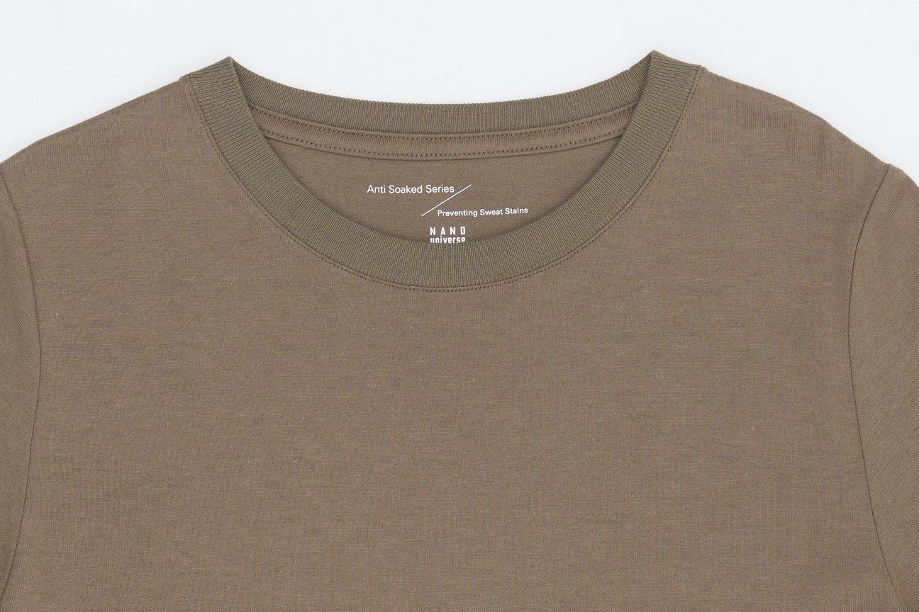 ナノユニバース 汗染み防止Tシャツ