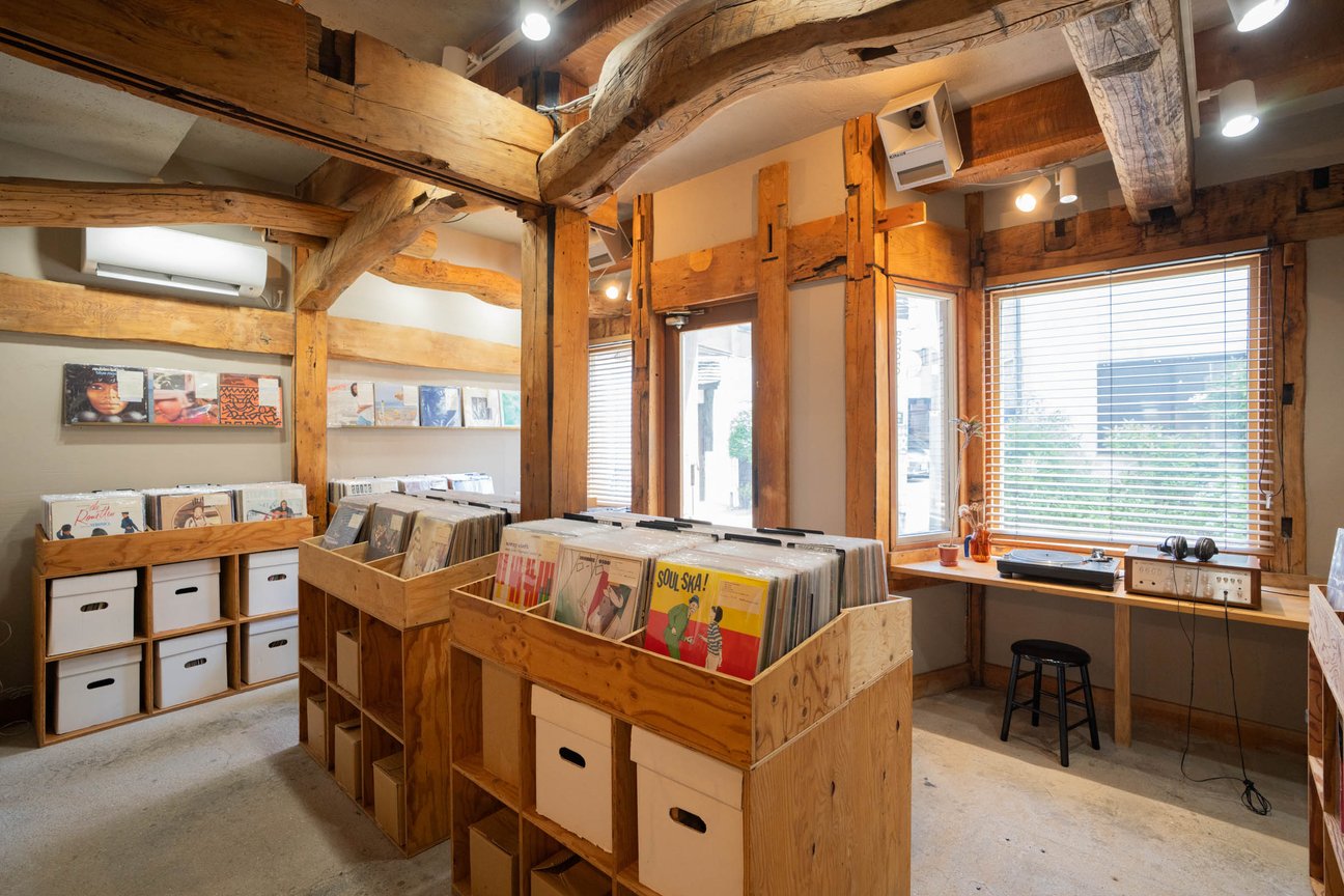 ELLA RECORDSの内観