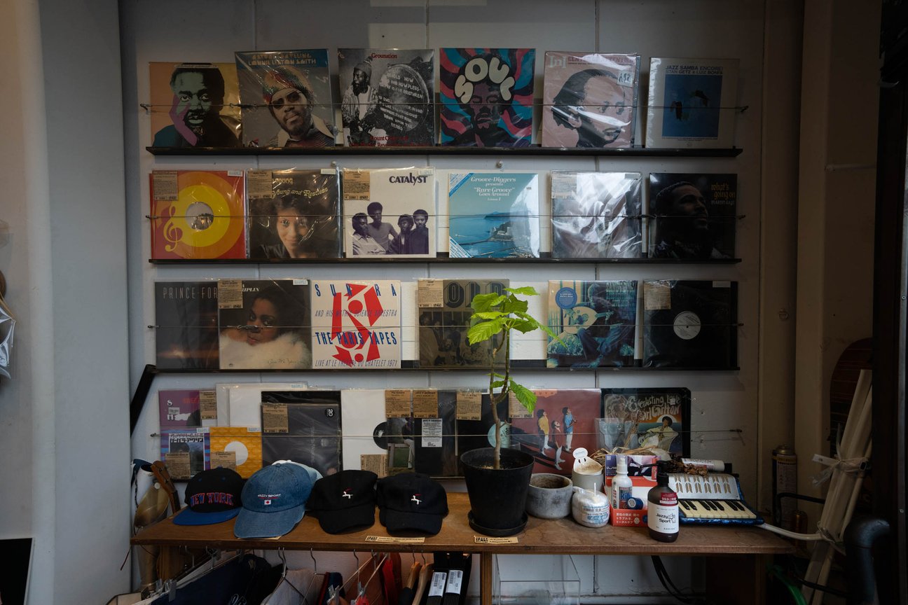 JAZZY SPORT MUSIC SHOP TOKYOの内観