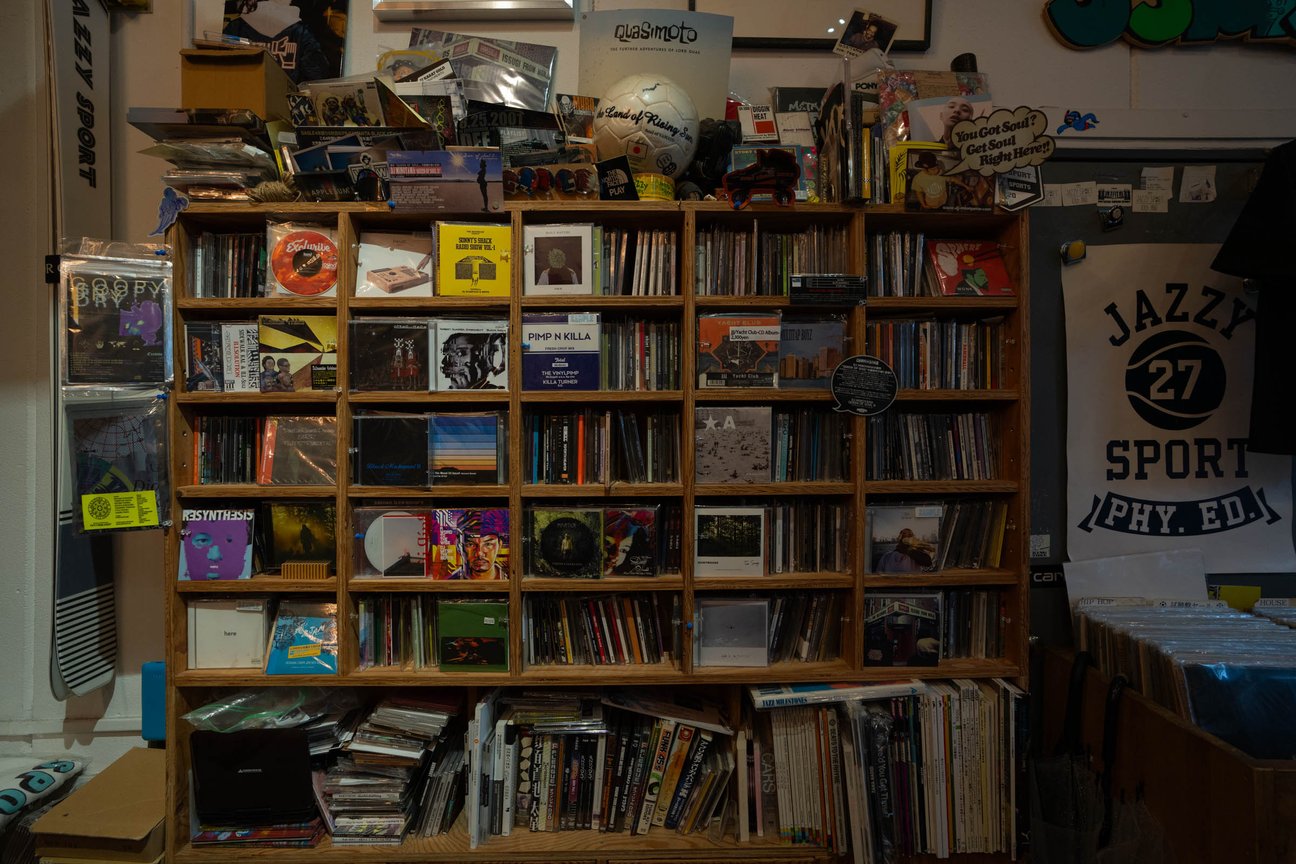 JAZZY SPORT MUSIC SHOP TOKYOの内観