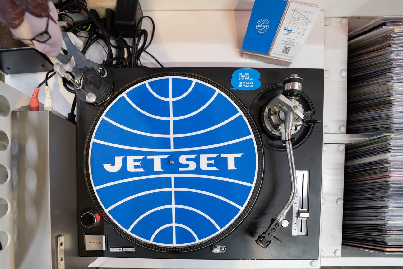 JET SET下北沢点の内観