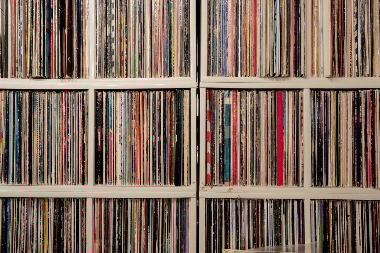 next. recordsの内観