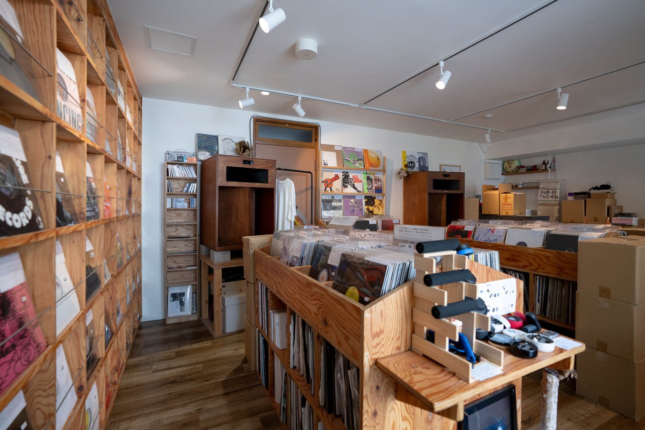 RANA-MUSICA RECORD STOREの内観