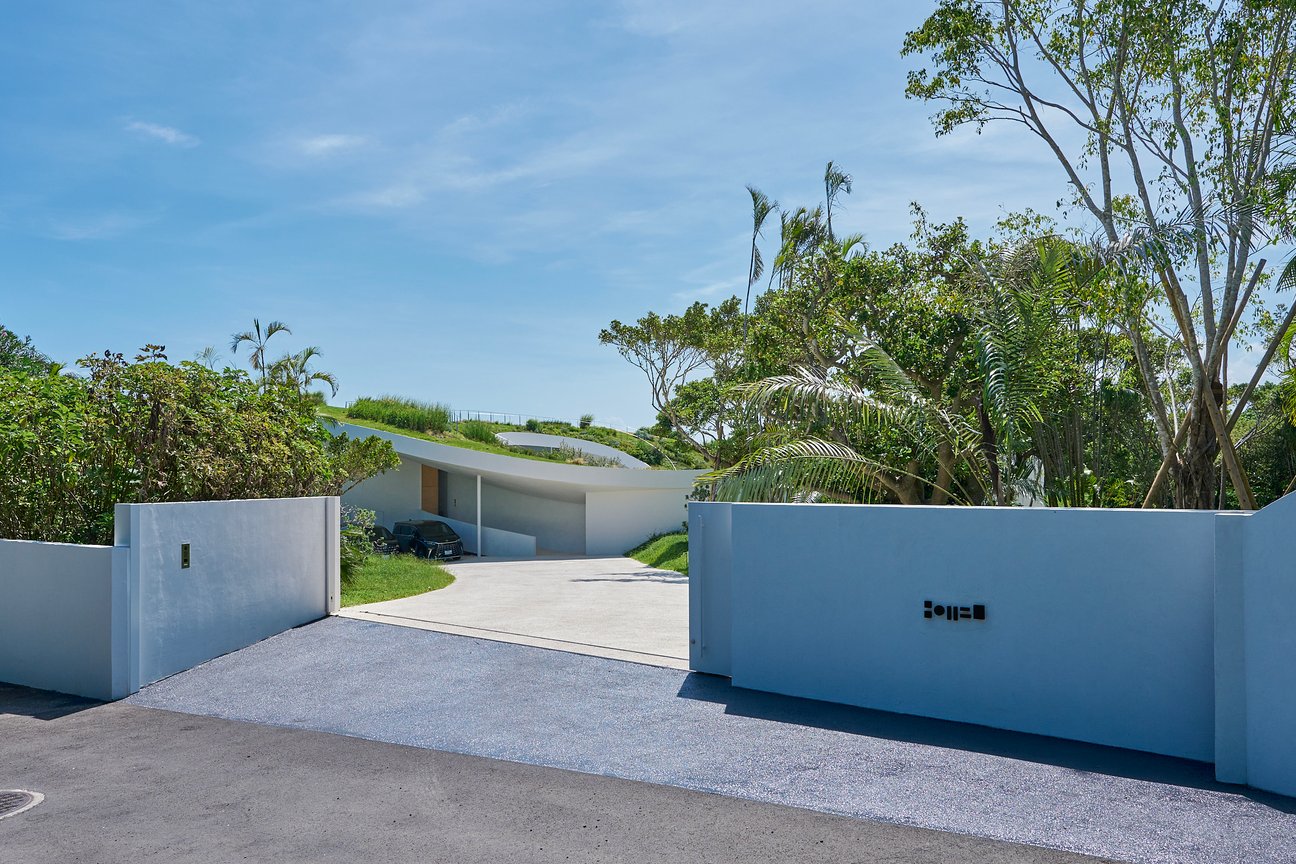NOT A HOTEL ISHIGAKI(EARTH)の外観
