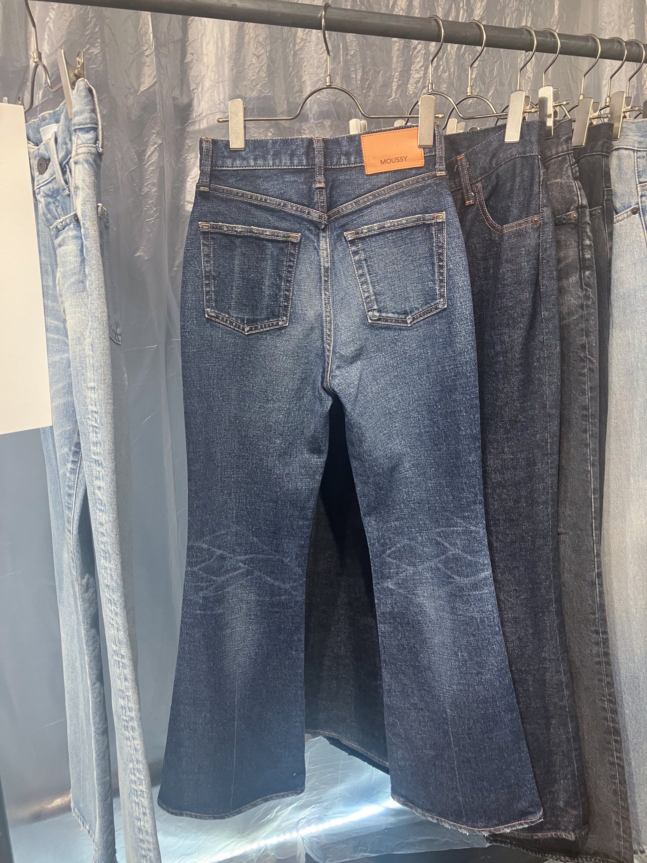 「エムブイエス フレア」