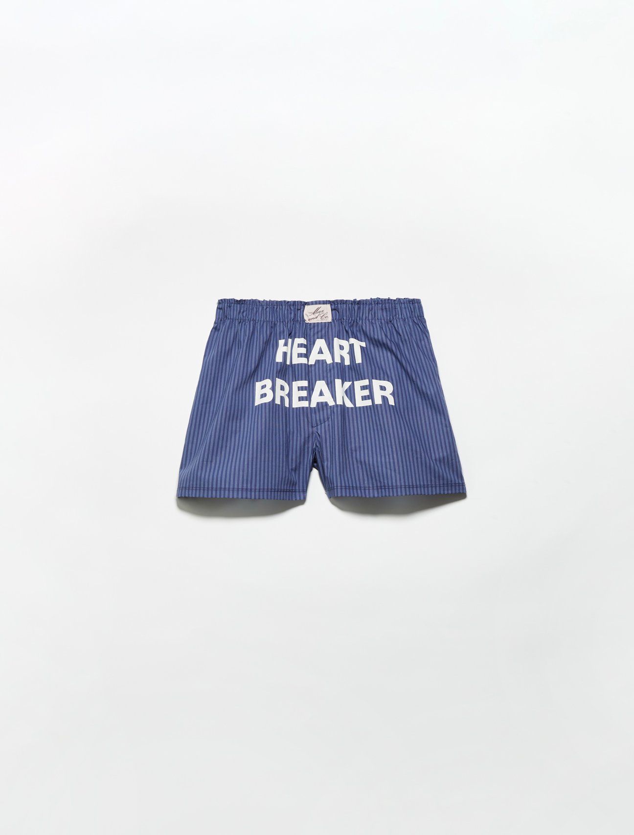 「ストライプドショーツ」ショーツ（セット展開）2万2000円