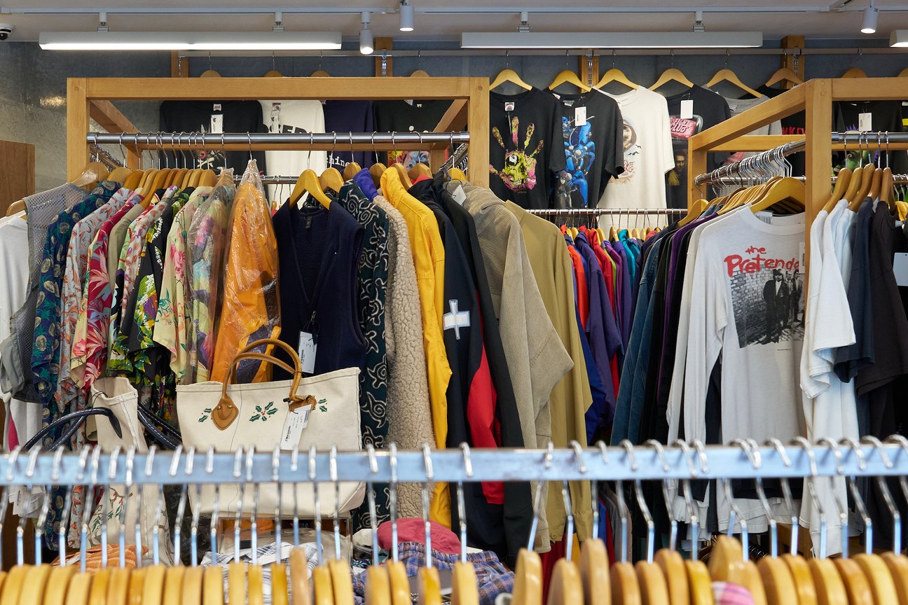 SAFARI 4号店の内観写真