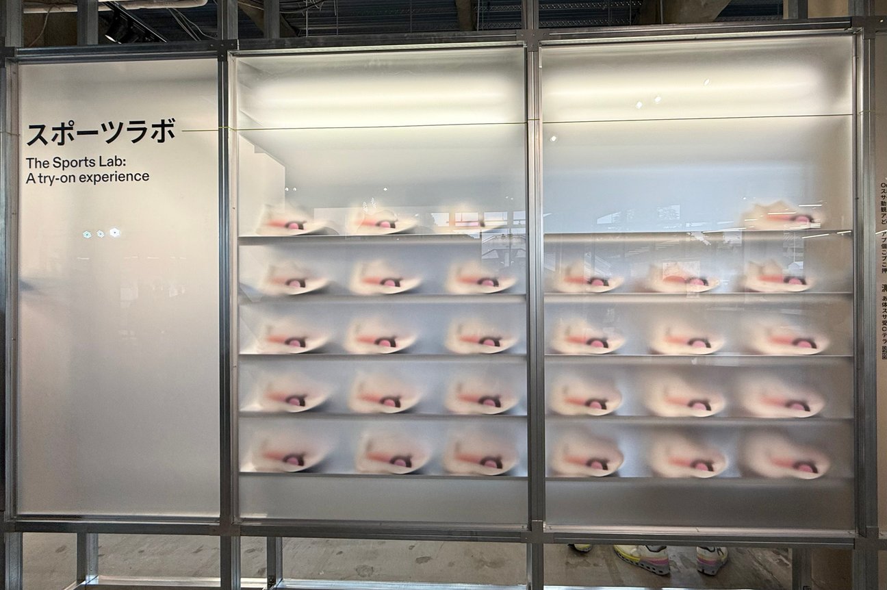 展示されたシューズ