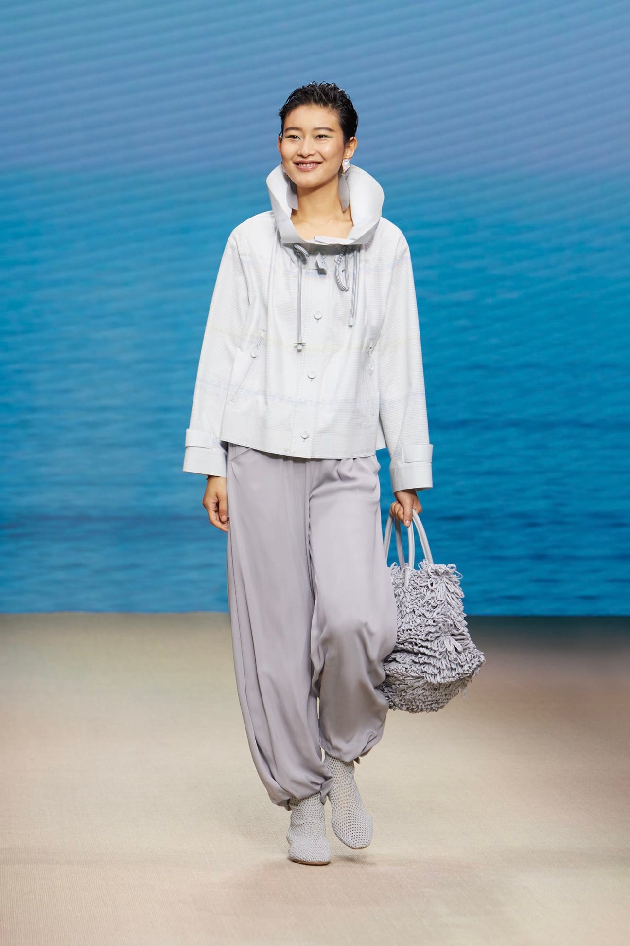 른 ީ`ˣGIORGIO ARMANI2022괺ĥ󥺣󥺥쥯