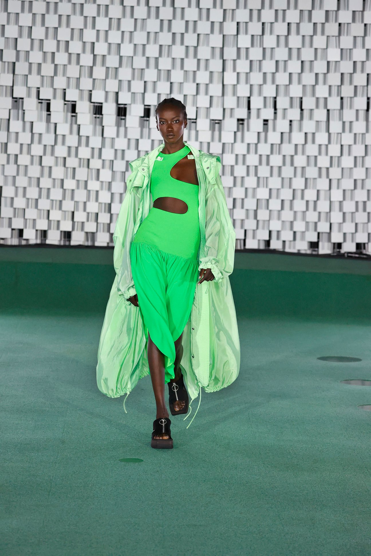 STELLA McCARTNEY 2022SS パリコレクション