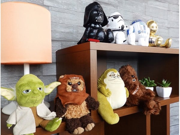 [限定]スター・ウォーズ ビーンズコレクションBOX ディスプレイポケットセット スター・ウォーズ」の人気キャラ8種を収めたコレクションボックス発売