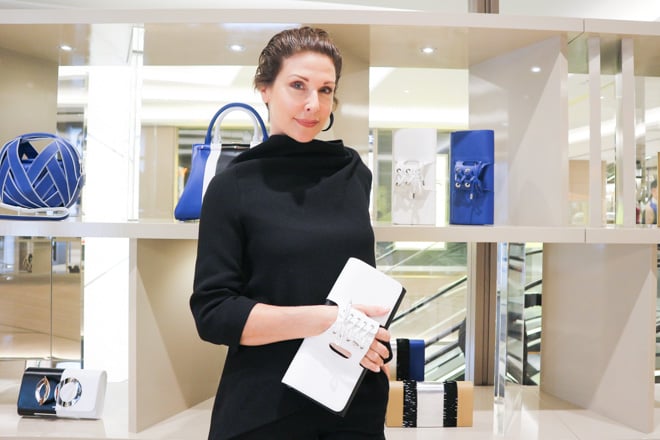 【極美品】PERRIN ペラン パリ レザークラッチバッグ 濃紺　ハンドバッグ 極美品】PERRIN ペラン パリ レザークラッチバッグ 濃紺 ハンドバッグ