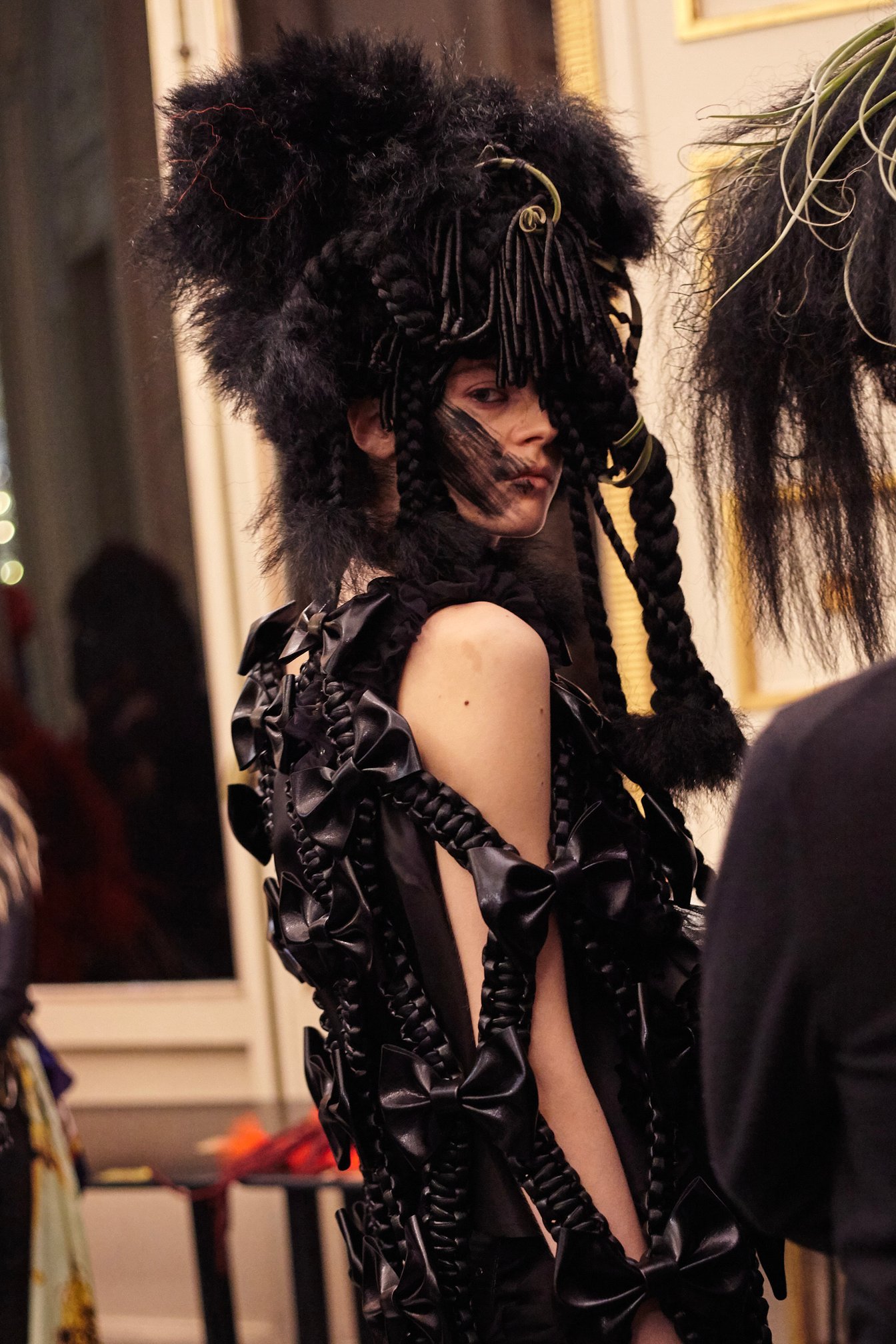 パリで見た「ノワール ケイ ニノミヤ」 2020-21年秋冬コレクションの舞台裏