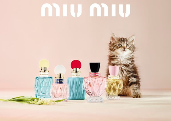 タイムセール 新品 ミュウミュウ香水100ml＆ポーチ＆ショッパー 3907-587-