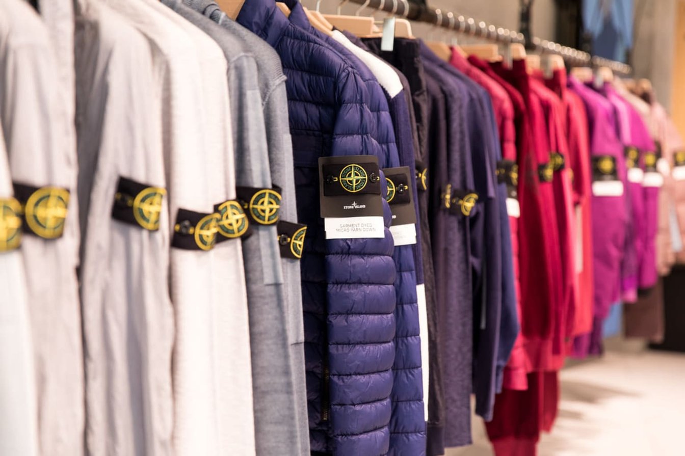 モンクレール ストーンアイランド