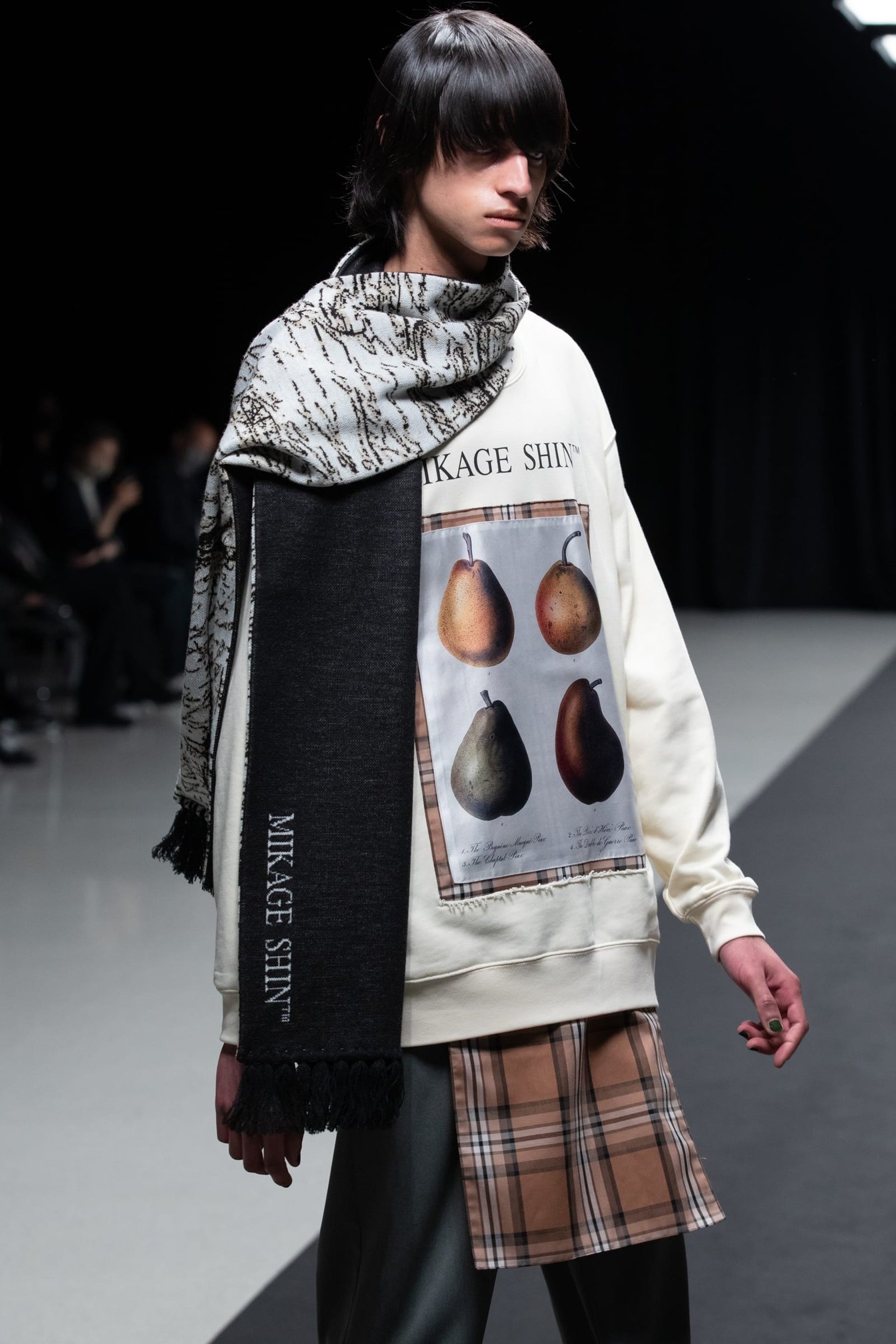 MIKAGE SHIN 2021年秋冬コレクション