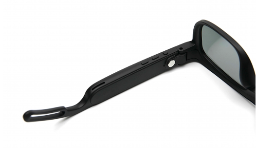 スマートサングラス「MUTRICS」