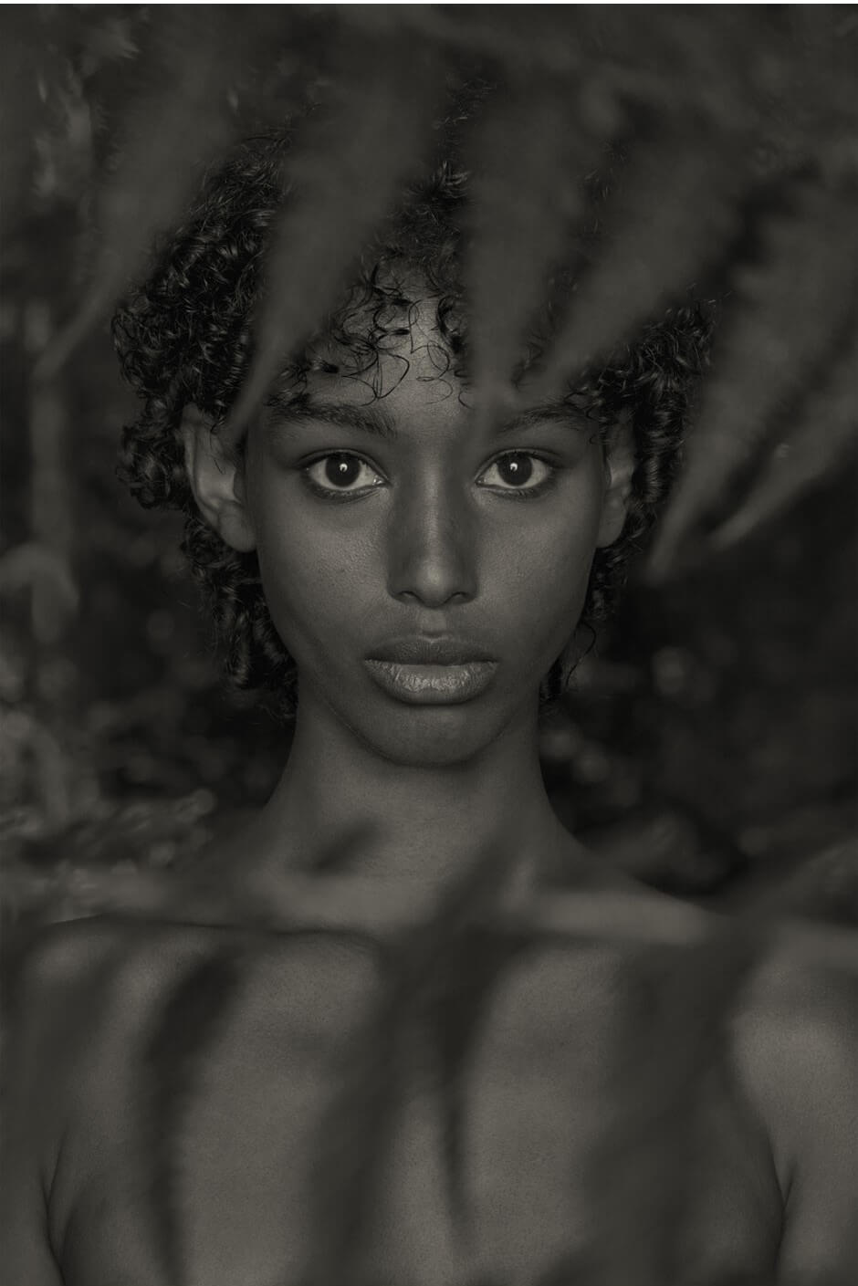 アーウィン・オラフ《Im Wald, Porträt XII》2020年