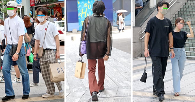 (左から)白Tシャツに斜めがけバッグがポイントになっていた2人組。手荷物は最低限で、ペットボトルはポケットへ。サコッシュではなくレザー風のミニポーチをしている男性も珍しくなくなった(新宿)/リアルレザーやヴィーガンレザーの巾着型バッグも人気。フィッシュネットにフレアパンツは90sのソフトパンクを彷彿させる(渋谷)/そのままポケットに入るくらい小さな、手のひらサイズの巾着。ちなみにEssentials (エッセンシャルズ) のTシャツは大人気で、この日の新宿地点でも多く目にした(新宿)。