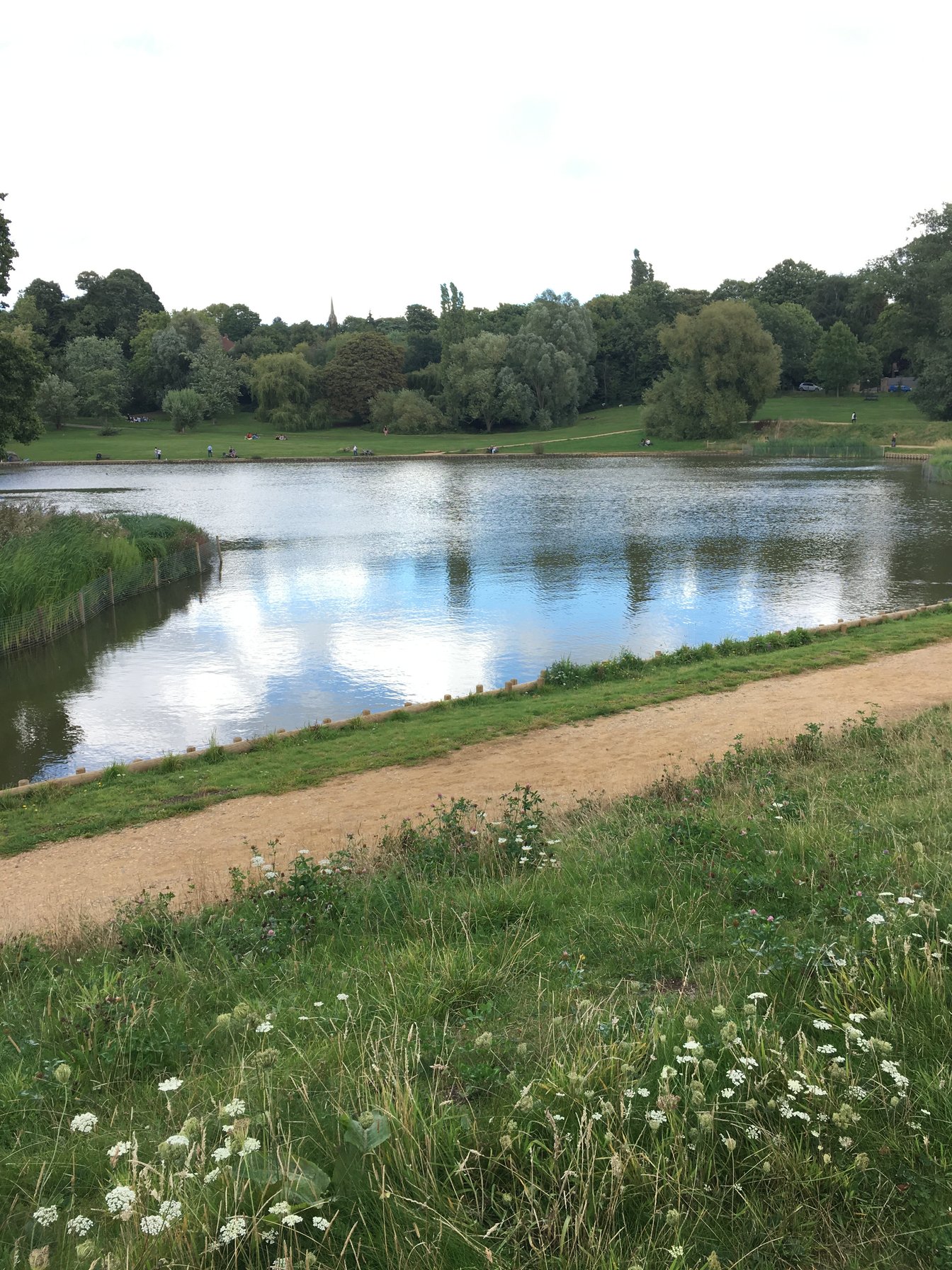 児玉燿 flussデザイナー