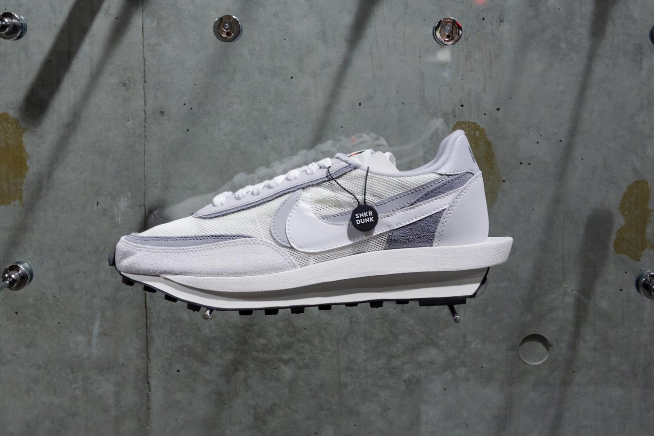 ナイキ　サカイ　ワッフル