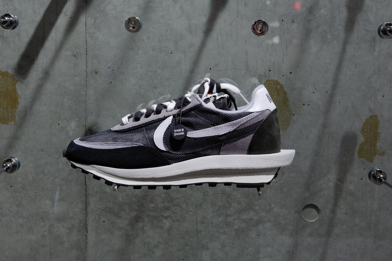 ナイキ　サカイ　ワッフル