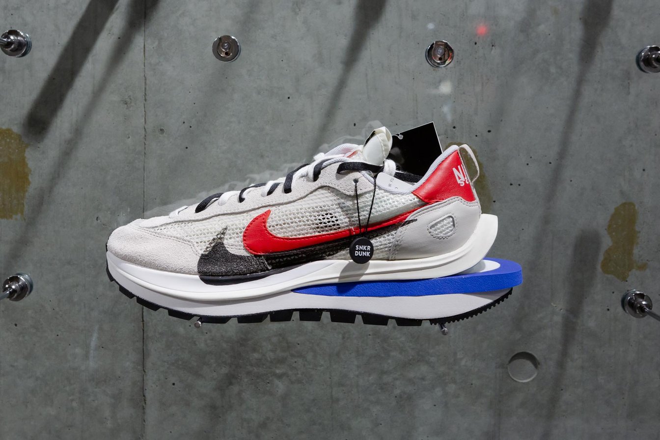 ナイキ　サカイ　ヴェイパー